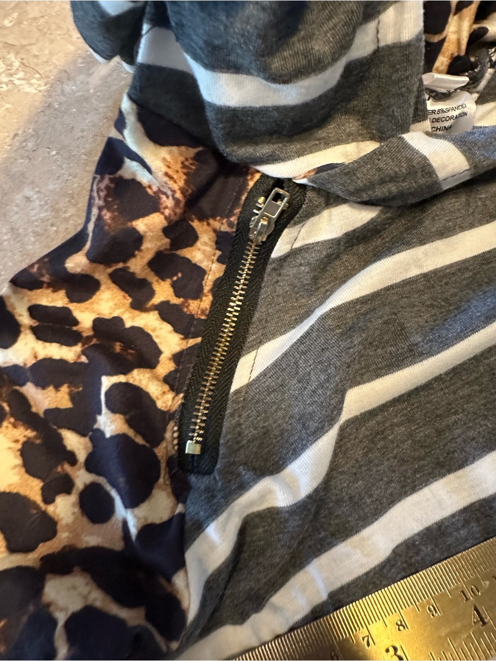 Gray & Leopard Print Hooded Zip Pullover